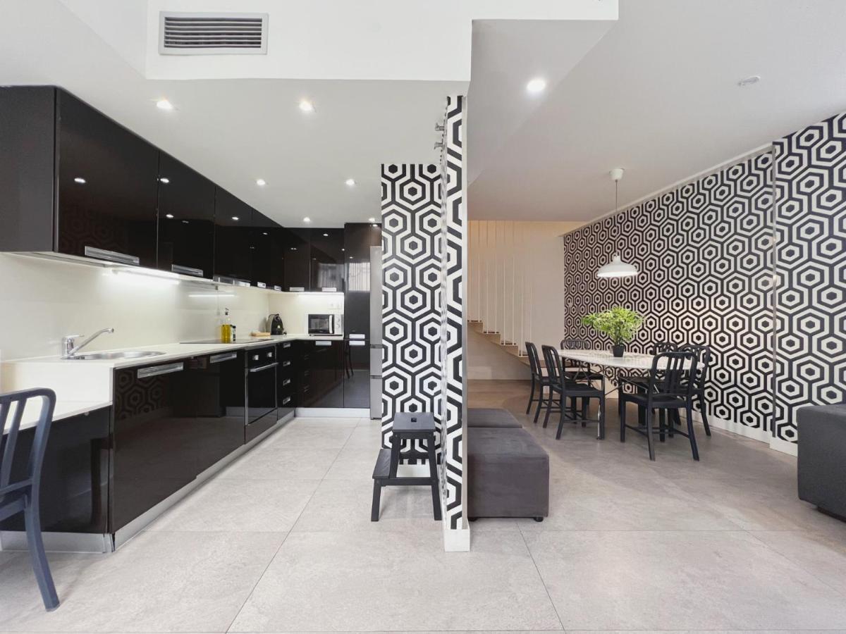Stay U-Nique Apartments Pellaires Barcelona Zewnętrze zdjęcie