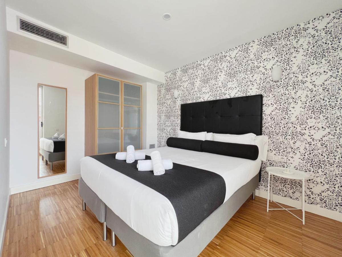 Stay U-Nique Apartments Pellaires Barcelona Zewnętrze zdjęcie