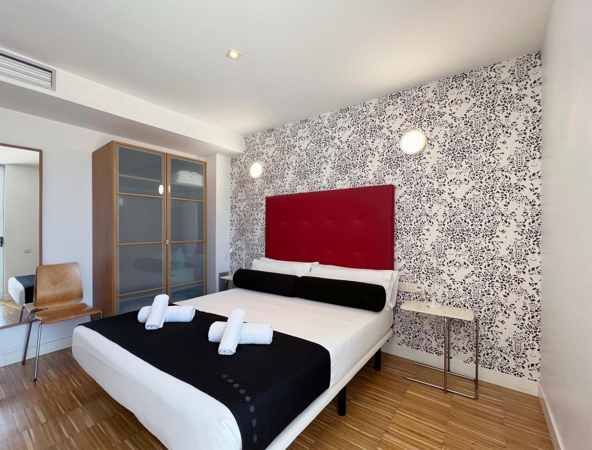 Stay U-Nique Apartments Pellaires Barcelona Zewnętrze zdjęcie