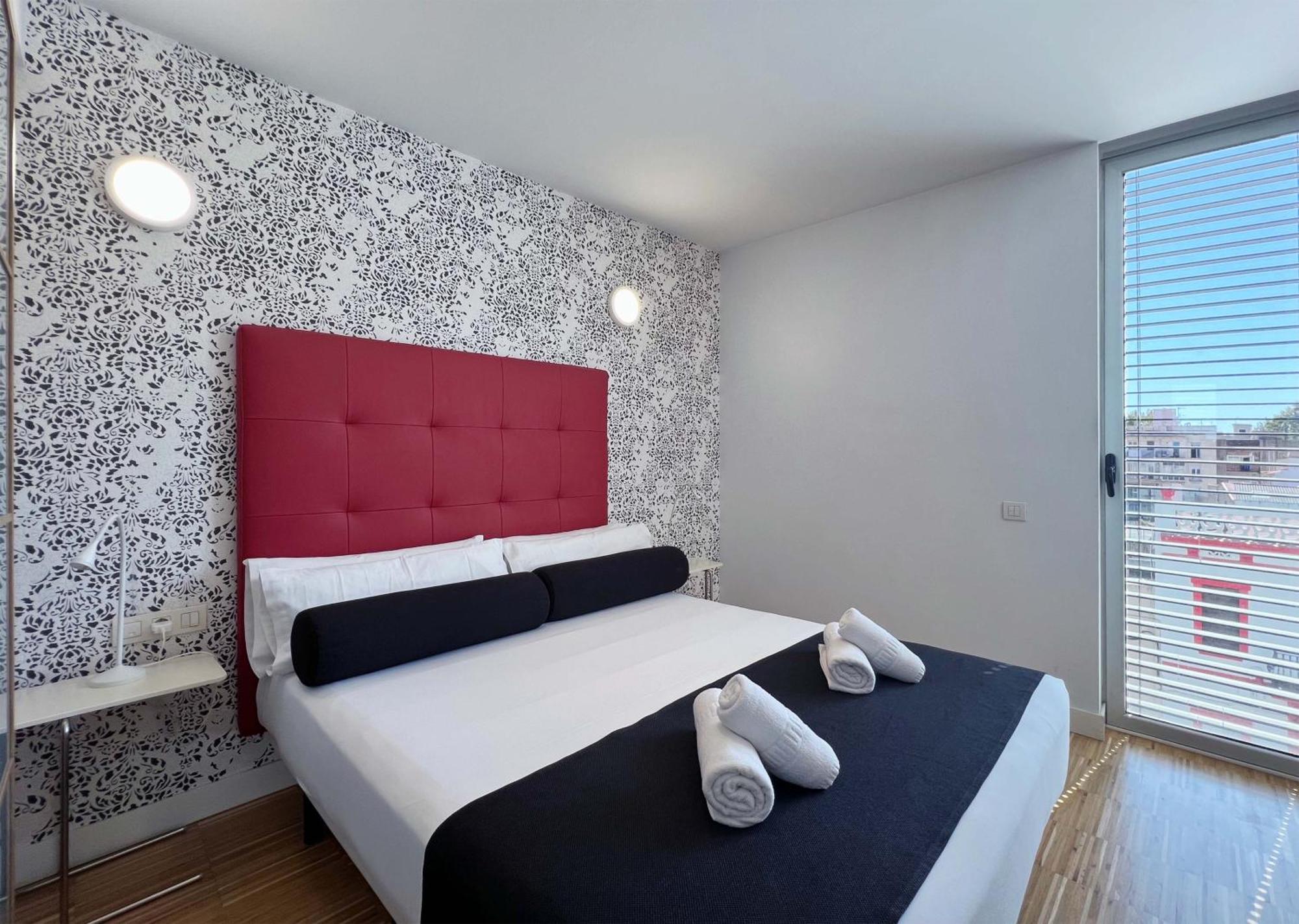 Stay U-Nique Apartments Pellaires Barcelona Zewnętrze zdjęcie