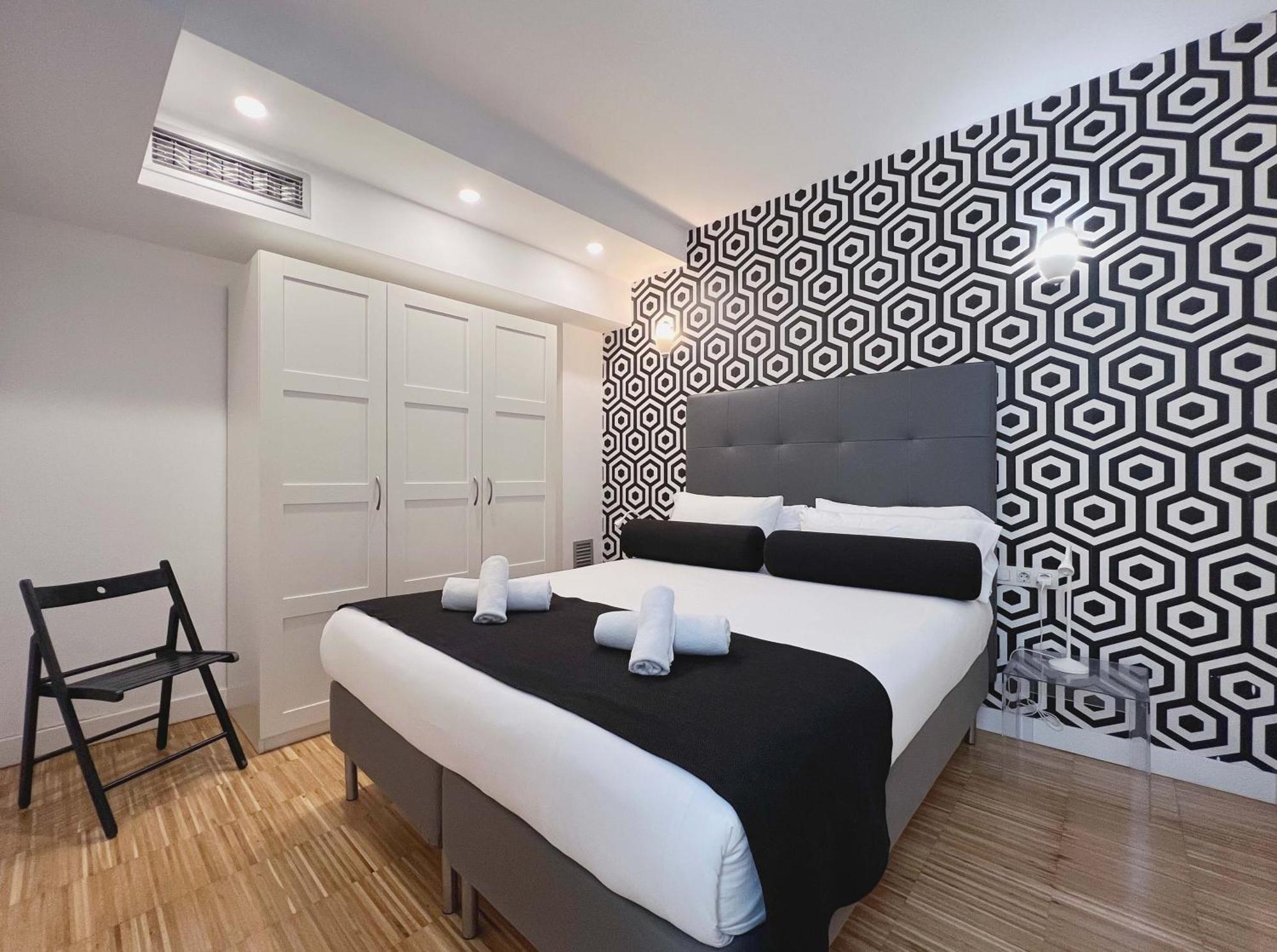 Stay U-Nique Apartments Pellaires Barcelona Zewnętrze zdjęcie