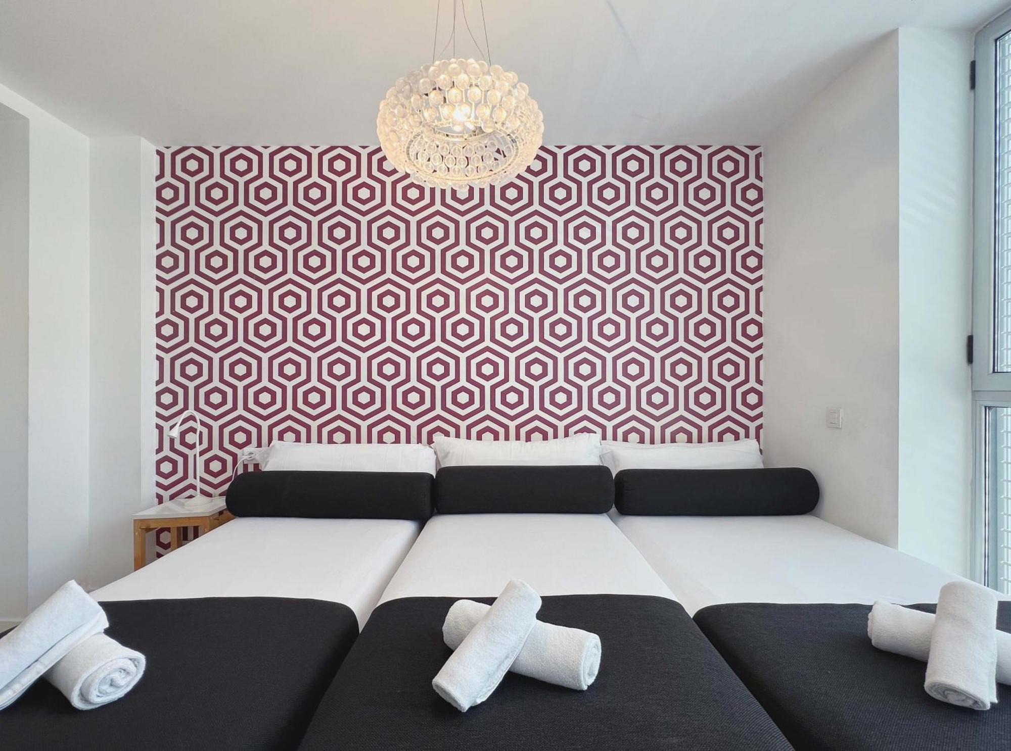Stay U-Nique Apartments Pellaires Barcelona Zewnętrze zdjęcie